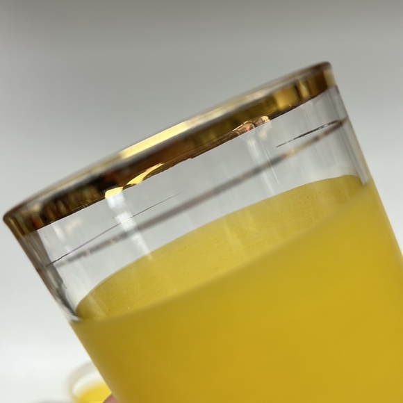 Vintage set of 4 frosted tumblers with gold rimming - Picture 5 of 5